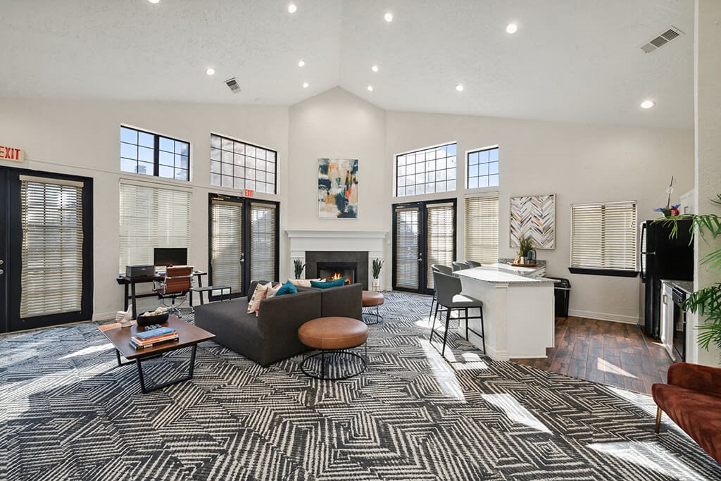 Clubhouse at Tivoli apartments in Dallas TX